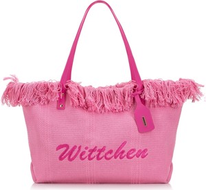 Różowa torebka Wittchen na ramię z breloczkiem w stylu boho