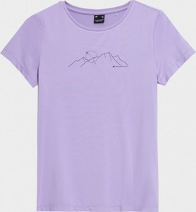 Fioletowy t-shirt 4F z krótkim rękawem w sportowym stylu z okrągłym dekoltem