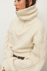 Sweter NA-KD