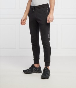 Czarne spodnie sportowe Calvin Klein w sportowym stylu z dresówki