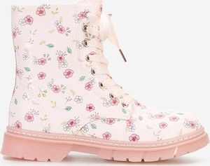 Różowe buty dziecięce zimowe Zapatos sznurowane w kwiatki