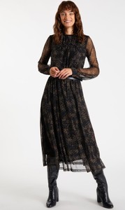 Czarna sukienka Monnari z długim rękawem
