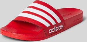 Czerwone buty letnie męskie Adidas Sportswear w sportowym stylu