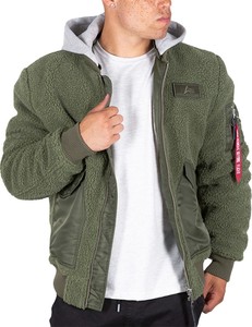 Zielona kurtka Alpha Industries z tkaniny w młodzieżowym stylu