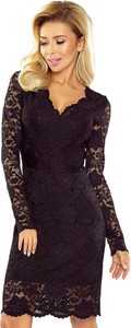 Czarna sukienka NUMOCO z dekoltem w kształcie litery v