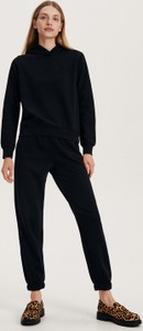 Czarna bluza Reserved z kapturem w stylu casual z bawełny