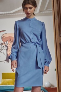 Niebieska sukienka Nife w stylu casual