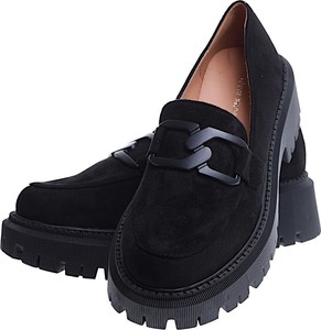 Czarne buty Pantofelek24.pl sznurowane na platformie