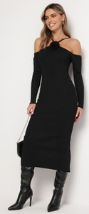 Czarna sukienka born2be midi w stylu casual dopasowana