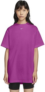 Różowa sukienka Nike z okrągłym dekoltem w sportowym stylu