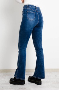 Niebieskie jeansy Olika z jeansu