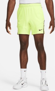 Spodenki Nike w sportowym stylu