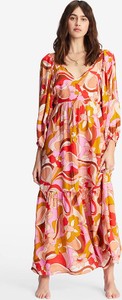 Sukienka Billabong z długim rękawem maxi z dekoltem w kształcie litery v
