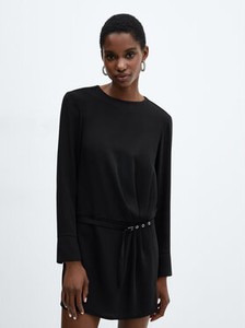 Czarna sukienka Mango prosta w stylu casual z długim rękawem