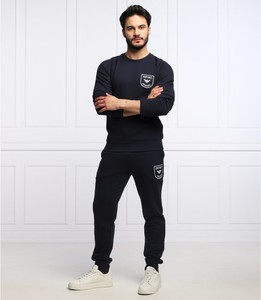 Czarny dres Emporio Armani z dresówki w sportowym stylu