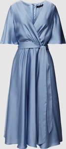 Niebieska sukienka Swing kopertowa midi z długim rękawem