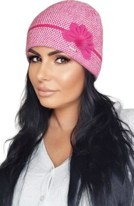 Różowa czapka Kamea