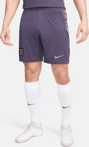 Fioletowe spodenki Nike w sportowym stylu