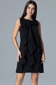 Czarna sukienka Figl bez rękawów z okrągłym dekoltem