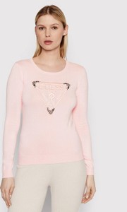Różowy sweter Guess z nadrukiem