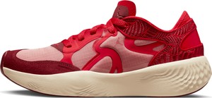 Czerwone buty sportowe Jordan sznurowane z zamszu w sportowym stylu