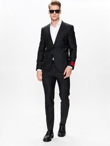 Czarny garnitur Hugo Boss