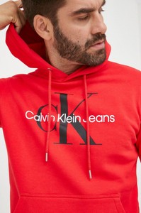 Czerwona bluza Calvin Klein z nadrukiem w młodzieżowym stylu