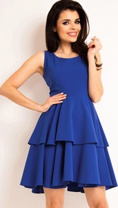 Niebieska sukienka Awama z okrągłym dekoltem mini bez rękawów