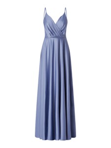 Niebieska sukienka Troyden Collection maxi z dekoltem w kształcie litery v z satyny