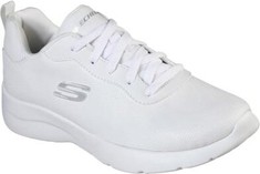 Buty sportowe Skechers sznurowane z płaską podeszwą