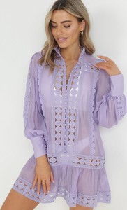 Fioletowa bluzka born2be w stylu casual z tkaniny z dekoltem w kształcie litery v