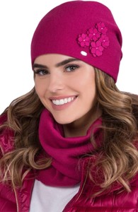 Różowa czapka Kamea