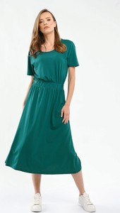 Zielona sukienka Volcano maxi prosta z krótkim rękawem