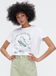 T-shirt Cropp w młodzieżowym stylu z okrągłym dekoltem z nadrukiem
