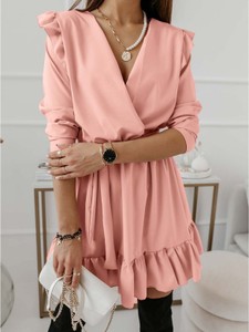 Różowa sukienka magmac.pl w stylu casual z długim rękawem mini