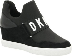 Buty sportowe DKNY z tkaniny w sportowym stylu
