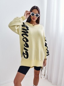 Żółty sweter Lisa Mayo w stylu casual