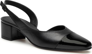 Czarne sandały Gino Rossi ze skóry z klamrami