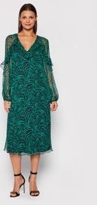 Zielona sukienka Nissa z długim rękawem w stylu casual z dekoltem w kształcie litery v