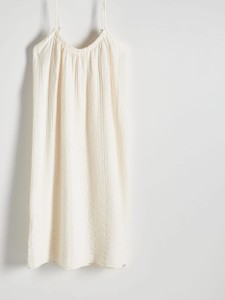 Sukienka Reserved z tkaniny trapezowa mini