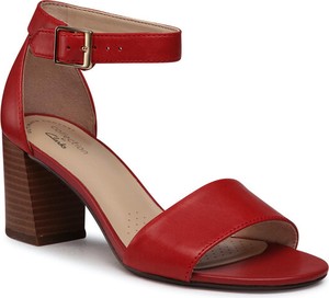 Czerwone sandały Clarks