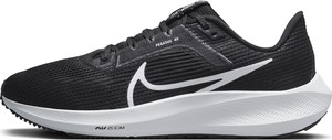 Buty sportowe Nike pegasus z płaską podeszwą w sportowym stylu