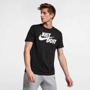 T-shirt Nike w młodzieżowym stylu