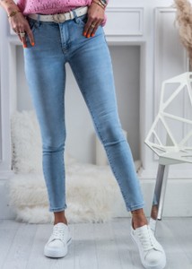 Niebieskie jeansy Fason z jeansu