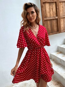 Sukienka Pretty Summer z dekoltem w kształcie litery v mini