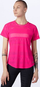 Różowy t-shirt New Balance z krótkim rękawem