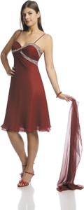 Czerwona sukienka Fokus rozkloszowana midi