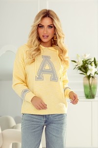 Żółty sweter J&k z wełny w stylu casual