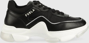 Czarne buty sportowe Furla na platformie sznurowane w sportowym stylu