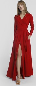 Czerwona sukienka Madnezz House kopertowa z długim rękawem z dekoltem w kształcie litery v